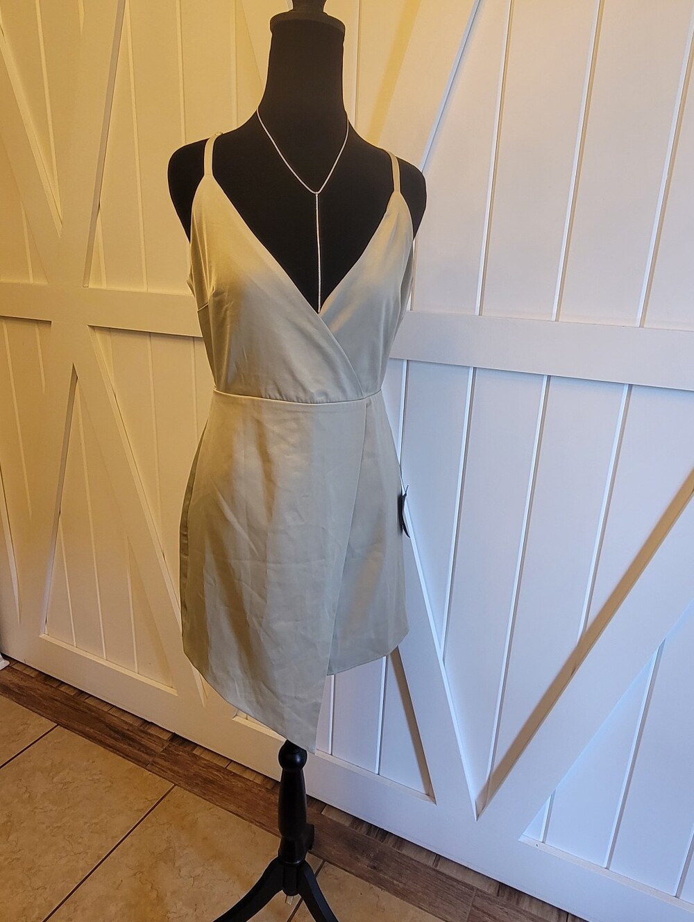 ✨ New With Tags Lulus Satin Faux Wrap Mini Dress – Size Small